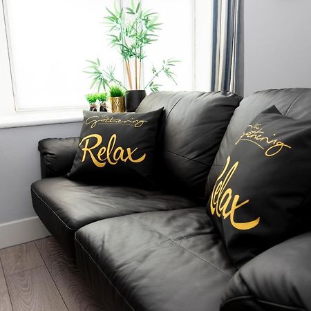 Wrexham Central Stay - Apartment Six Dış mekan fotoğraf